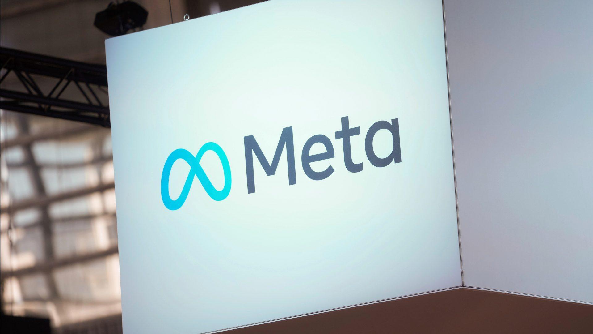 Meta Platforms 推出 AI 眼镜，华尔街给予 META 买入评级