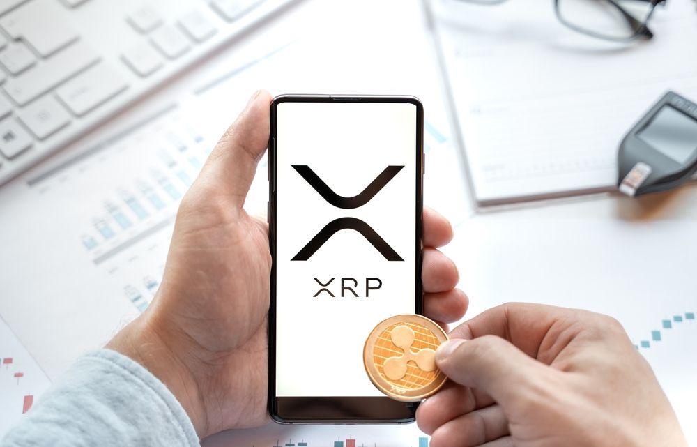 艾略特波浪和双底信号：在 4890 万美元的巨鲸买入中，XRP 大幅反弹