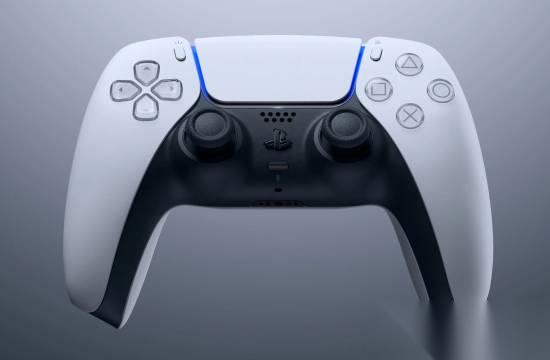 PS5玩家欢呼吧!史诗级升级!新款手柄续航超15小时