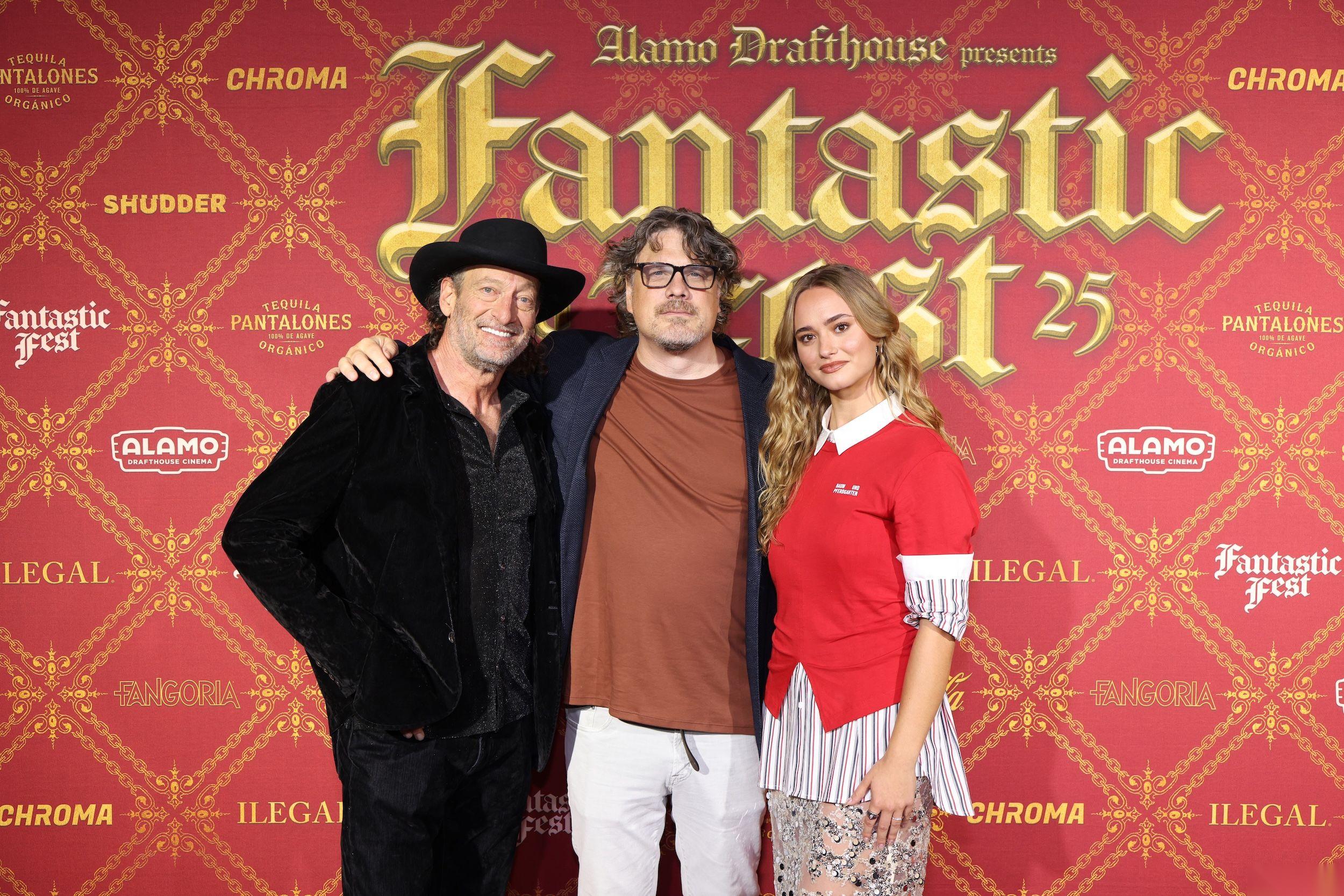 Primate 结局在拍摄前夕经历了大幅重写